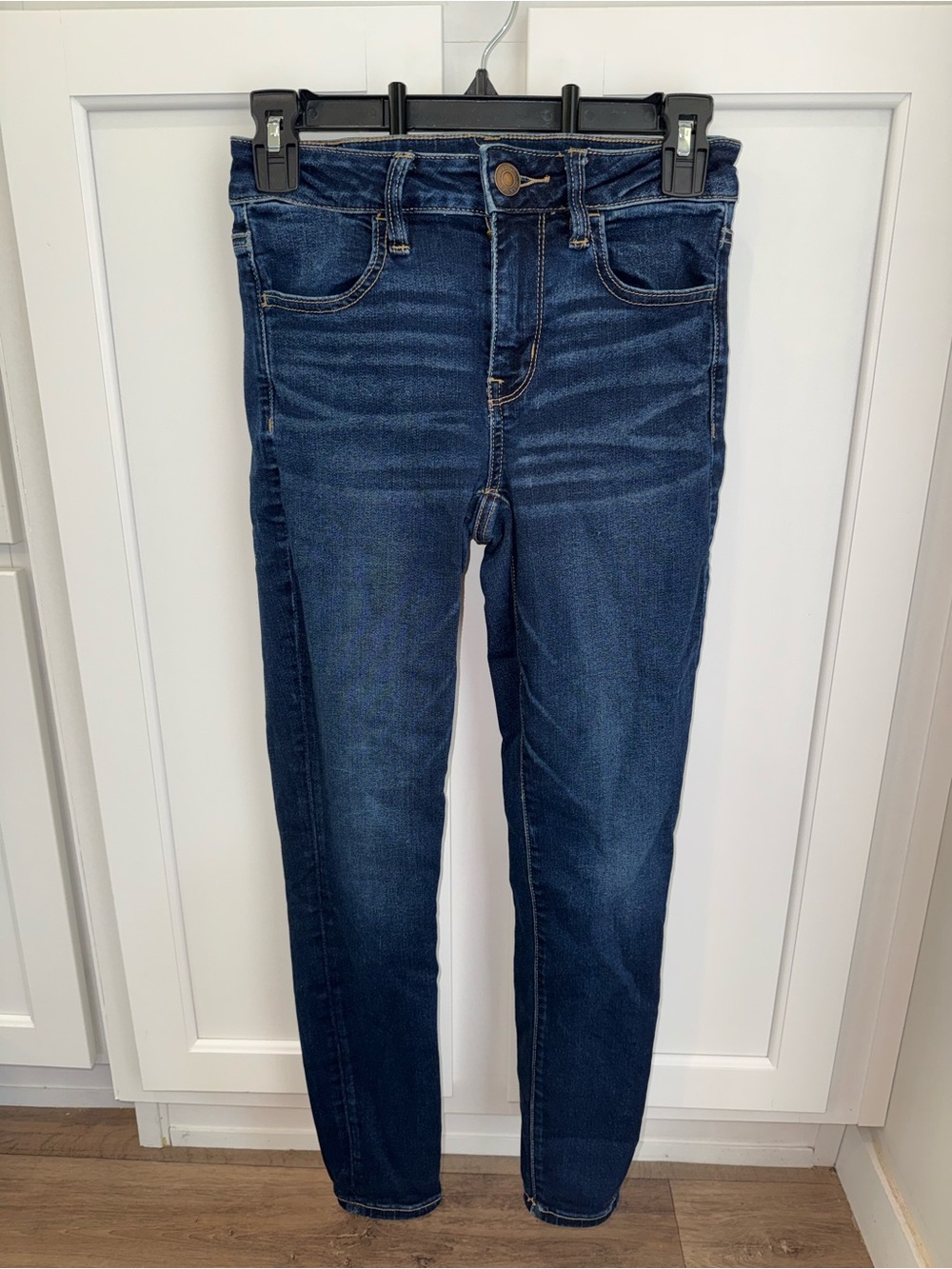 American Eagle Outfitters dark wash skinny jeans